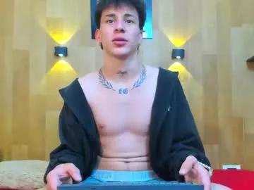 izaan_wolters from Chaturbate
