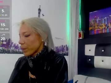 izzy__grey from Chaturbate