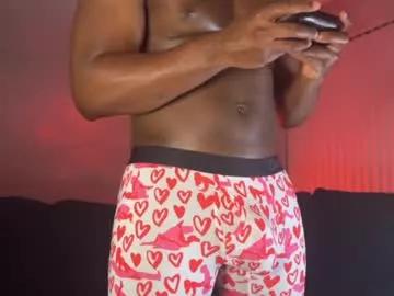 izzybear_ from Chaturbate