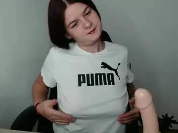 Izzyflame18 from Chaturbate