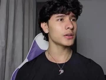 J_u_p_i_t_e_r from Chaturbate