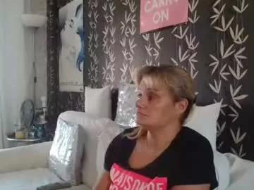 jakkilouise from Chaturbate