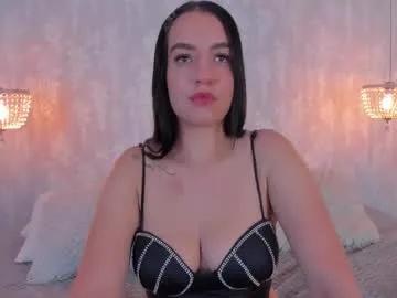 Jazlin_angels from Chaturbate