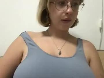 Jelly_gum from Chaturbate