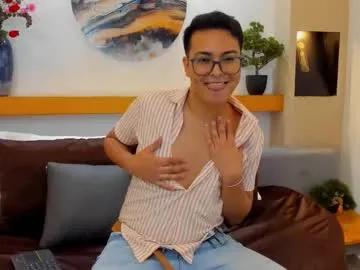 Johnbelrose from Chaturbate
