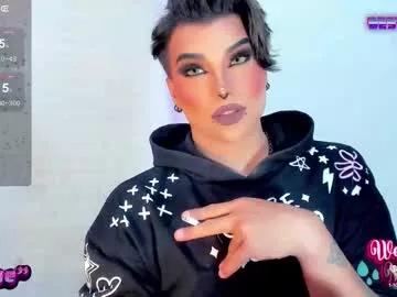 jujubee_lander from Chaturbate