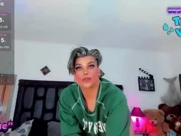 jujubee_lander from Chaturbate