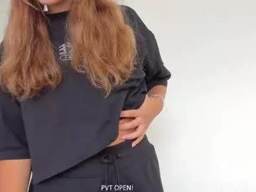 Julianamont from Chaturbate