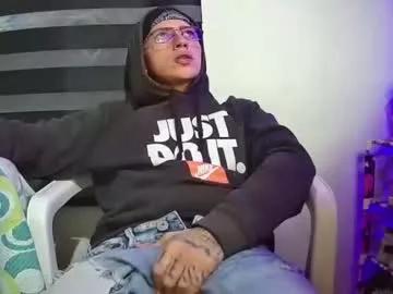 Juliandr18 from Chaturbate