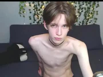 Kaislutx from Chaturbate