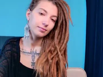 Karatart from Chaturbate