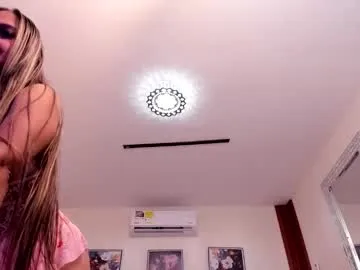 karola_cute_ from Chaturbate is Freechat