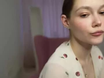 kelly_ember from Chaturbate