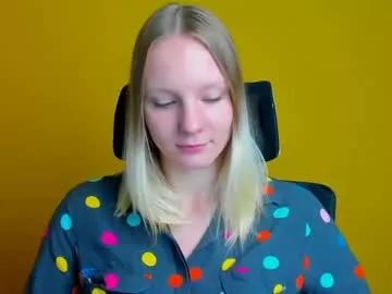 kelly_lly from Chaturbate