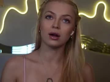 kelly_peachpiee from Chaturbate is Freechat