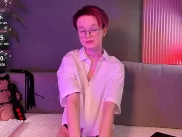 kiki_blue_eyes from Chaturbate