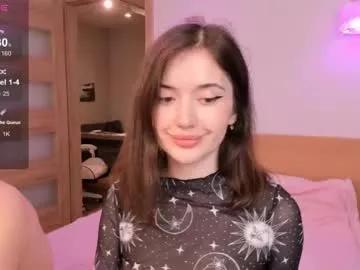 kiki_mcflurry from Chaturbate