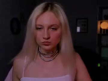 kiki_swan from Chaturbate