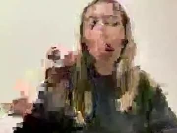 kikibae2 from Chaturbate
