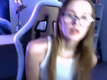 kikies_ from Chaturbate