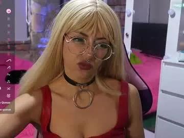 kikilepetite from Chaturbate