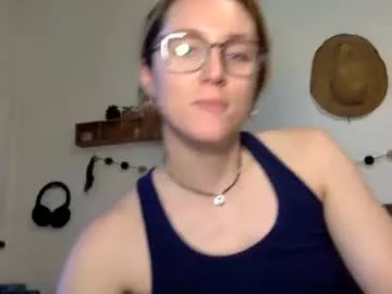 kikiraebabyy on Chaturbate 