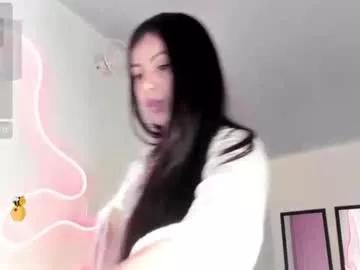 kinky_yeyns from Chaturbate