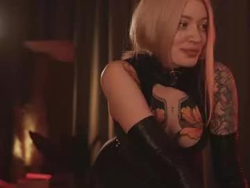 kinkylina_ from Chaturbate