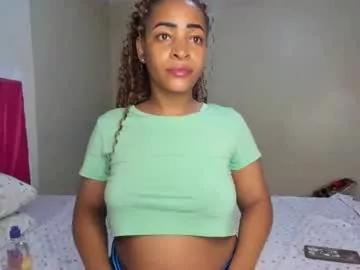 kinkylyla from Chaturbate
