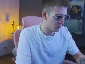 kiskakurt from Chaturbate