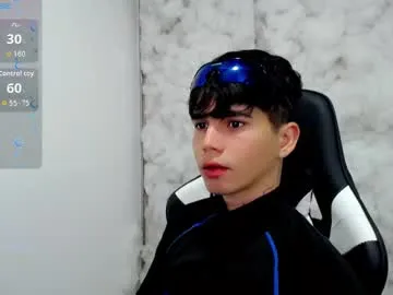 kiss_whitee on Chaturbate 