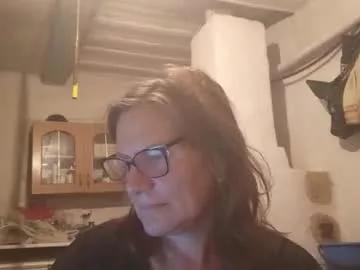 kissandvibe from Chaturbate