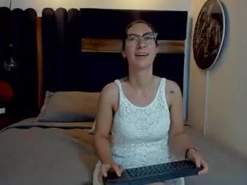 kissingcobank from Chaturbate