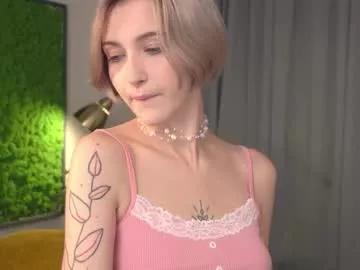 Kisskiss_muah from Chaturbate