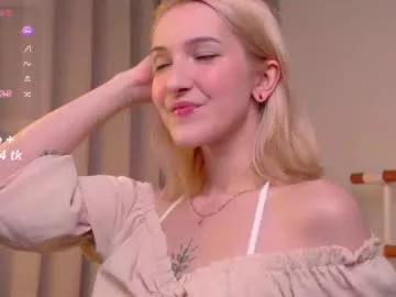 Kisskiss_muah from Chaturbate