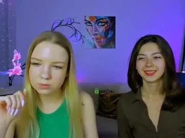 Try our streaming cams variety and talk on a personal level with our adorable girls streamers, showing off their bountiful shapes and dildos.