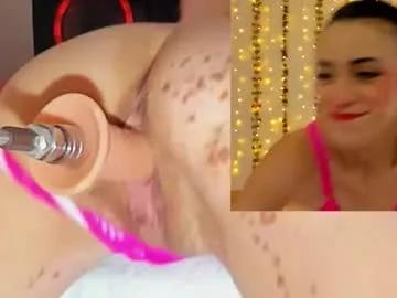 Kitty__rosse__ from Chaturbate