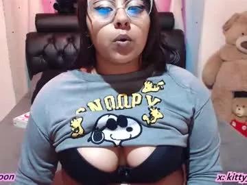 kitty_eyes from Chaturbate