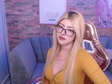kitty_fox_b from Chaturbate