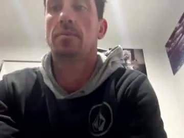 Kiwibuzzer from Chaturbate