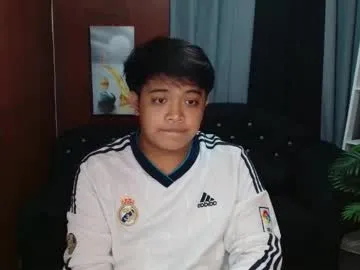 Kyll_collins from Chaturbate