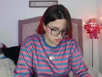 laiia_clower from Chaturbate