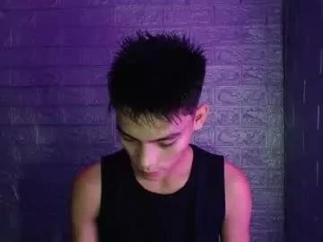 lalakinghugecock_2 from Chaturbate