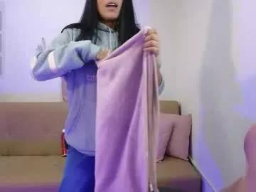 lalalutsy_tay from Chaturbate