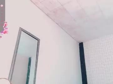 Lara_brunette from Chaturbate