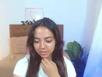 laraa_tay from Chaturbate