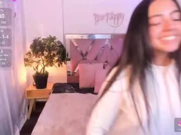 laraa_tay from Chaturbate
