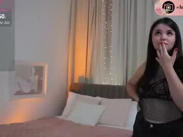laraaaloom from Chaturbate