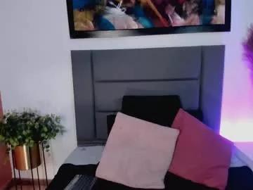 laragoldd from Chaturbate
