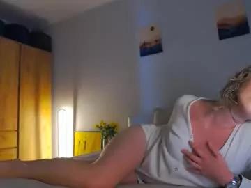 Larakanes from Chaturbate